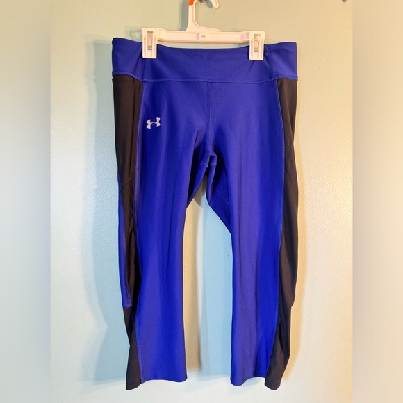 Under Armor, capri leggings , size large. - Picture 1 of 4